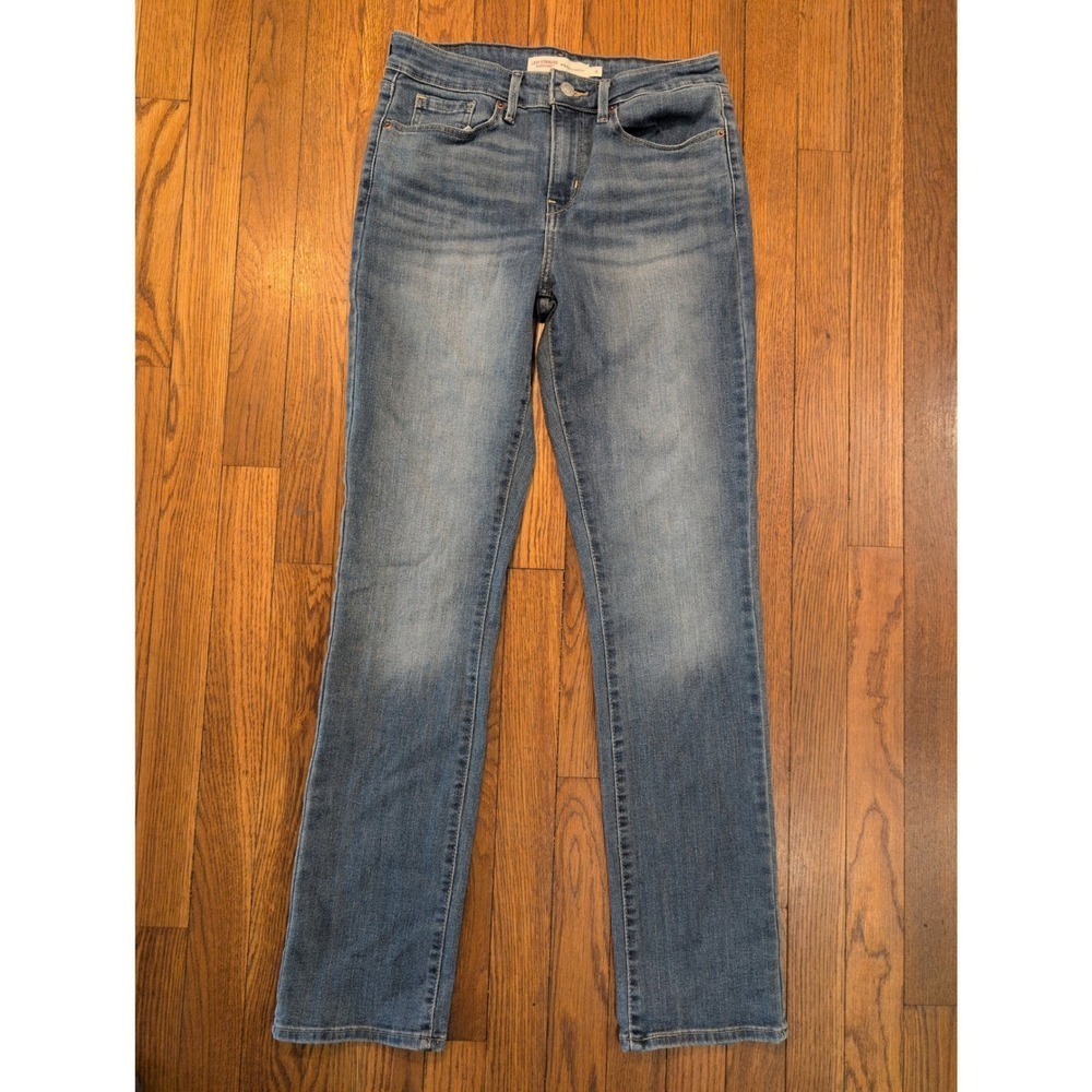 Levi Strauss Signature Mid Rise Straight Leg Jeans Medium Wash Blue Size 4 NWOT